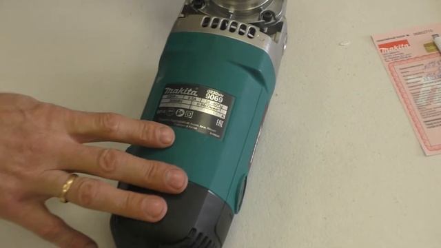 Обзор комплектации и характеристик УШМ Makita 9069 смотреть онлайн