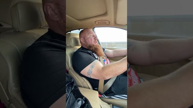 Ейск и Приморско-Ахтарск курортные города в кавычках, бешеные цены на вторичку, переезд на Кубань