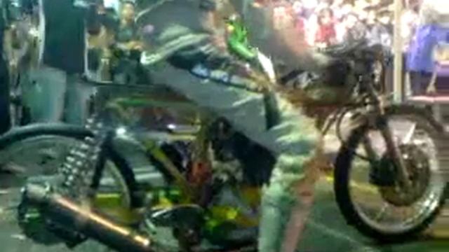 DRAG GL BLOKOP FU SIRODINAWAN смотреть онлайн