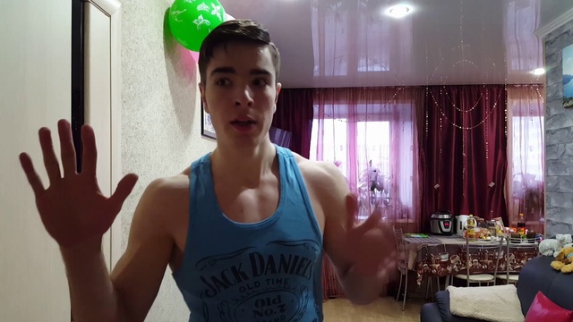КАК НАУЧИТЬСЯ ОТЖИМАТЬСЯ НА ОДНОЙ РУКЕ!!!