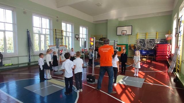 Лаборатория безопасности в гостях у школы №35