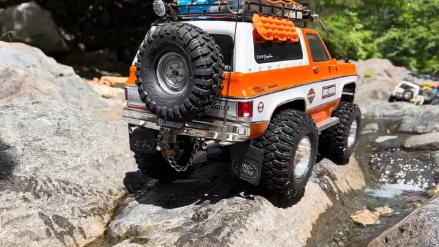 1/10 Scale RC : Toyota LC80(TRX4 & SCX10 III Chassis) & Chevrolet K5 Blazer(Gmade GS02 Chassis)