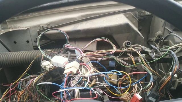 Шумоизоляция моторного щита | Установка печки | Прощай старый хлам смотреть онлайн