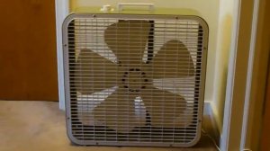 1976 Lakewood P-223 Box Fan