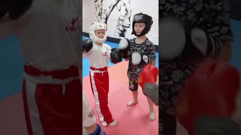 Кикбоксинг тренировки  #sports #taekwondo #fighter #boxing #мма #muaythai #mma #бокс