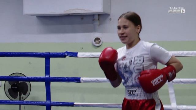 Братчане стали призёрами перевнства России по кикбоксингу
