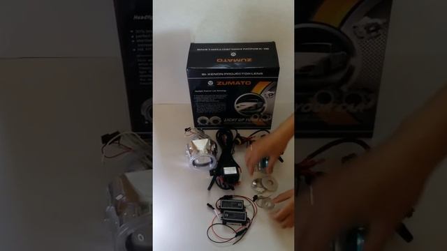 Биксеноновые линзы Zumato 2.5. с лампами Н1 4300К смотреть онлайн