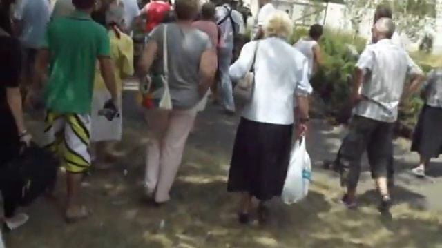 Демонтаж ворот на стройке в сквере на Березняках смотреть онлайн