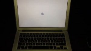 MacBook Air mid 2013 13" i5/4Gb/128Gb startup