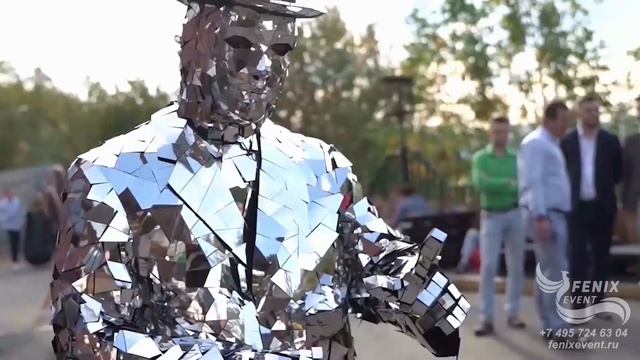Зеркальные люди на встречу гостей на праздник, свадьбу и корпоратив - лучшее зеркальное шоу в Москве