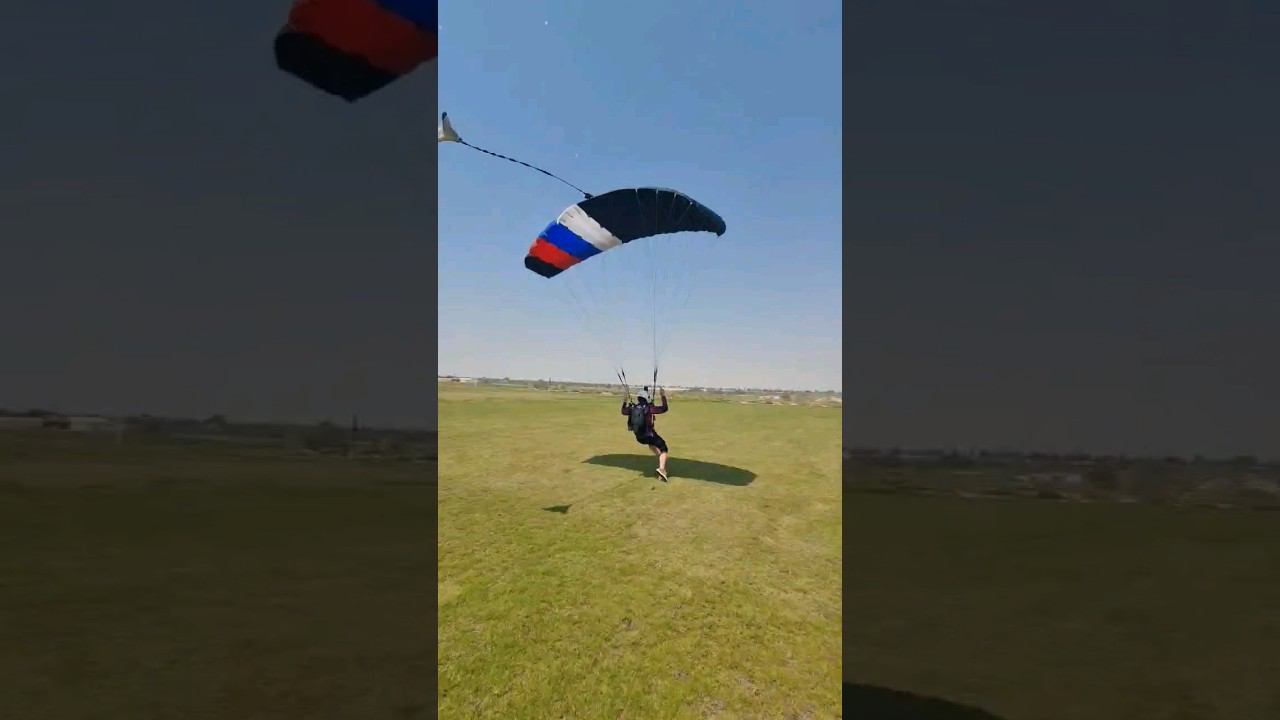 Приземление на сумасшедшей скорости. Стропы парашюта бешено свистят #свуп #фристайл смотреть онлайн