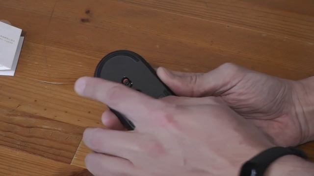 Распаковка и быстрый обзор бюджетной мышки Xiaomi Mi Wireless Mouse Youth Edition