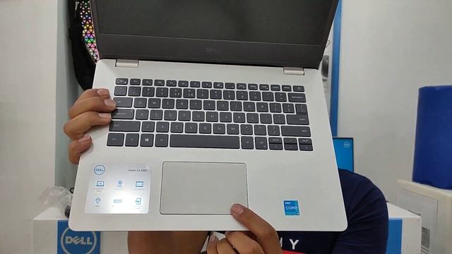 Dell Vostro 3400 14" Unboxing And full Review смотреть онлайн