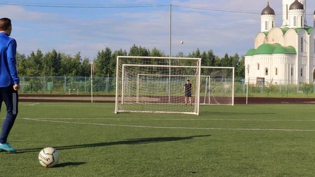 ШТРАФНЫЕ УДАРЫ ЧЕРЕЗ СТЕНКУ\ТРЕНИРОВКА УДАРА!