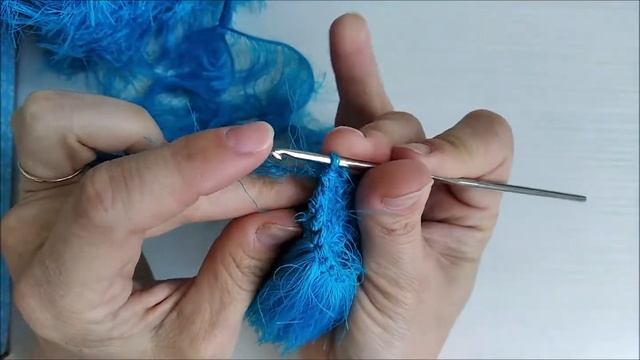Как вязать из пушистой пряжи крючком. Пряжа травка Yarn Art Tango