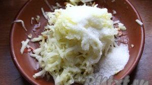 Песочное печенье с яблоками