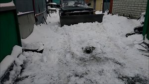 Снежный отвал на Ниву.