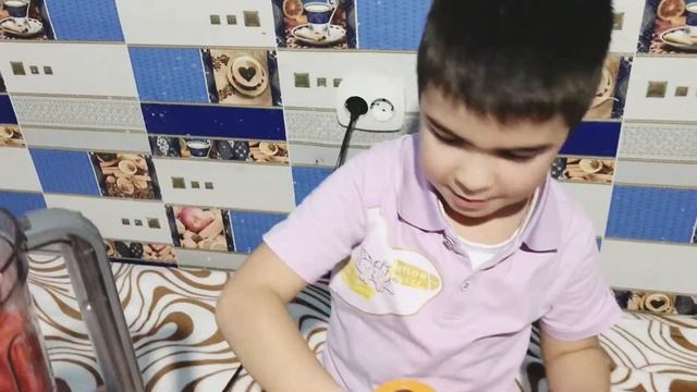 Коктейль из арбуза смотреть онлайн