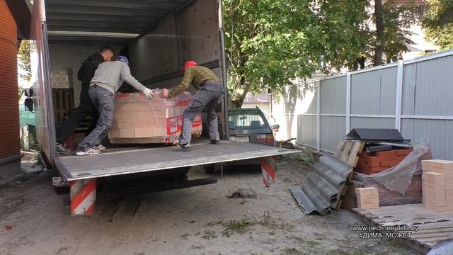 216. Нам привезли кирпич КС-КЕРАМИК, ЛОТОС. Выгрузка. смотреть онлайн