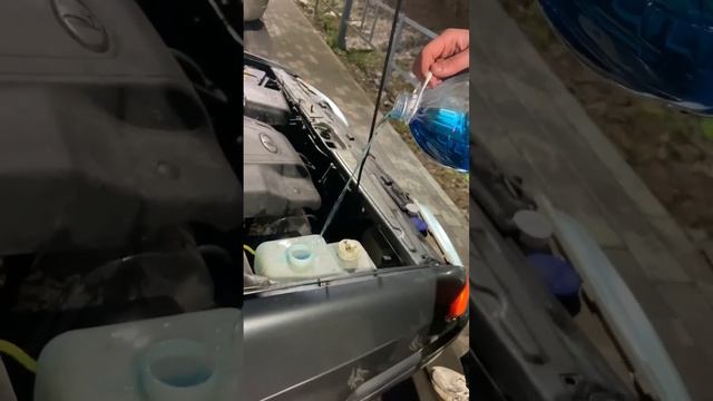 Как нужно наливать незамерзайку правильно! смотреть онлайн