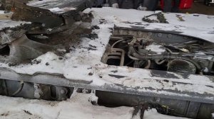 Снимаем кпп и двигатель