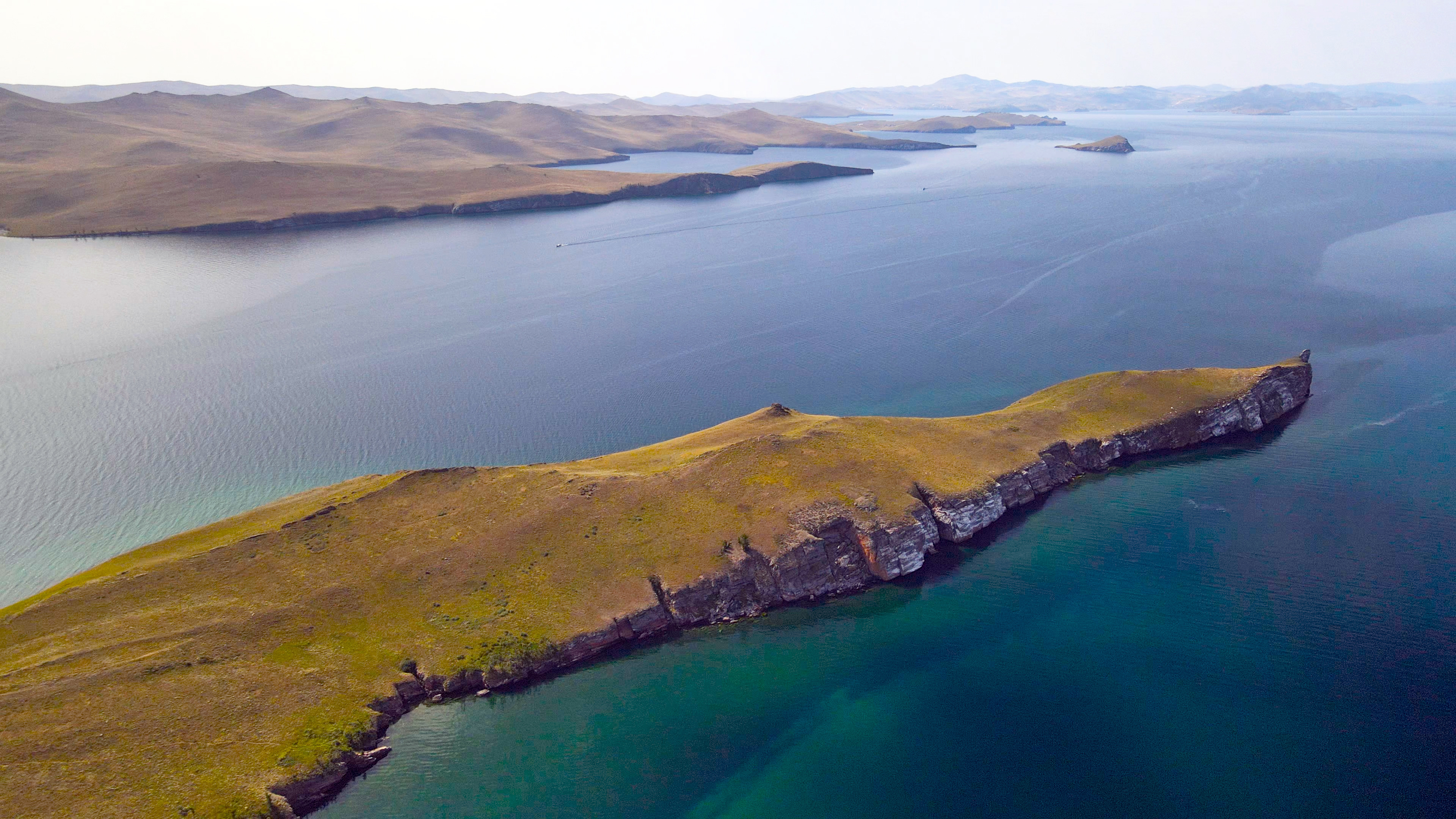 Остров Шарга Даган в проливе Малое море