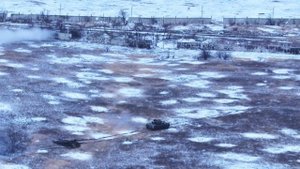 Одна из самых боеспособных БМП ВСУ брэдли ведёт огонь по нашим войскам