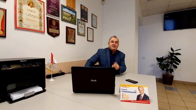 Иван Кобзаренко поздравляет женщин с 8 марта! смотреть онлайн