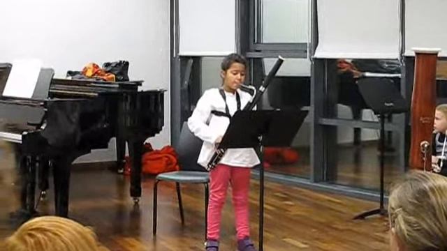 rosanna castillo au basson fagottino black panther après 1 semaine d apprentissage смотреть онлайн