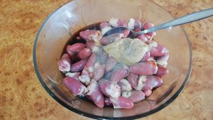 ОБАЛДЕННАЯ ЗАКУСКА. ШАШЛЫК ИЗ КУРИНЫХ СЕРДЕЧЕК.