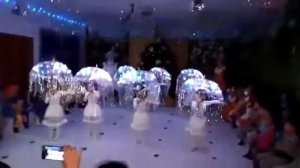 Танец медуз на новогоднем утренник в детском саду