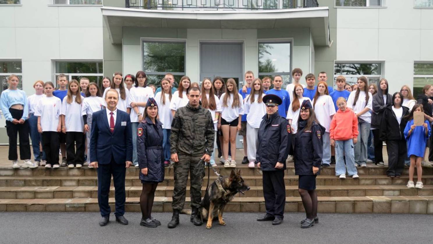 "Зарядка со стражем порядка" в Магаданской области. 2024