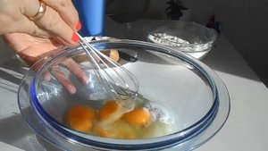 Блины с мясом, зеленым луком и рисом