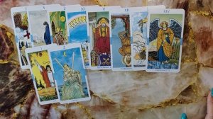 Найдет ли он работу в ближайшее время.Гадание на Таро .