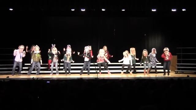 BMS Bobble Head Dance AM смотреть онлайн