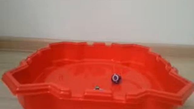 Обзор арены бейблэйд бёрст смотреть онлайн