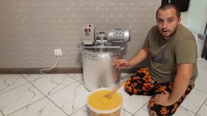 КАК ДЕЛАЕТСЯ КРЕМ МЁД 1 ЧАСТЬ ПРИОБРЁЛ КРЕМОВАЛКУ  ОТ ЯРОСЛАВА