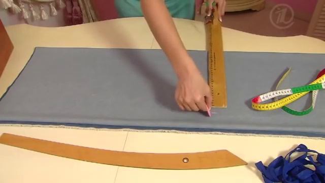 Нарядное платье для дома с аппликацией смотреть онлайн