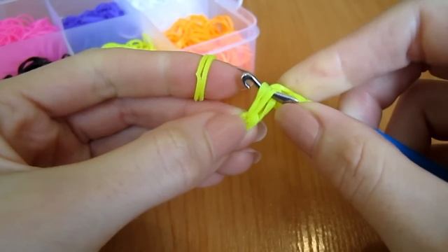 Фигурки из резинок ЛИМОН. Как плести фигурки из резинок БЕЗ СТАНКА смотреть онлайн