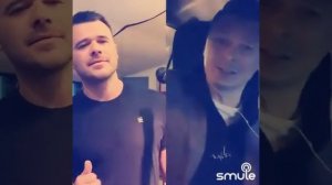 EMIN ПОЁТ С ОБЫЧНЫМ ПАРНЕМ В НАУШНИКАХ! Emin/Денис Витрук