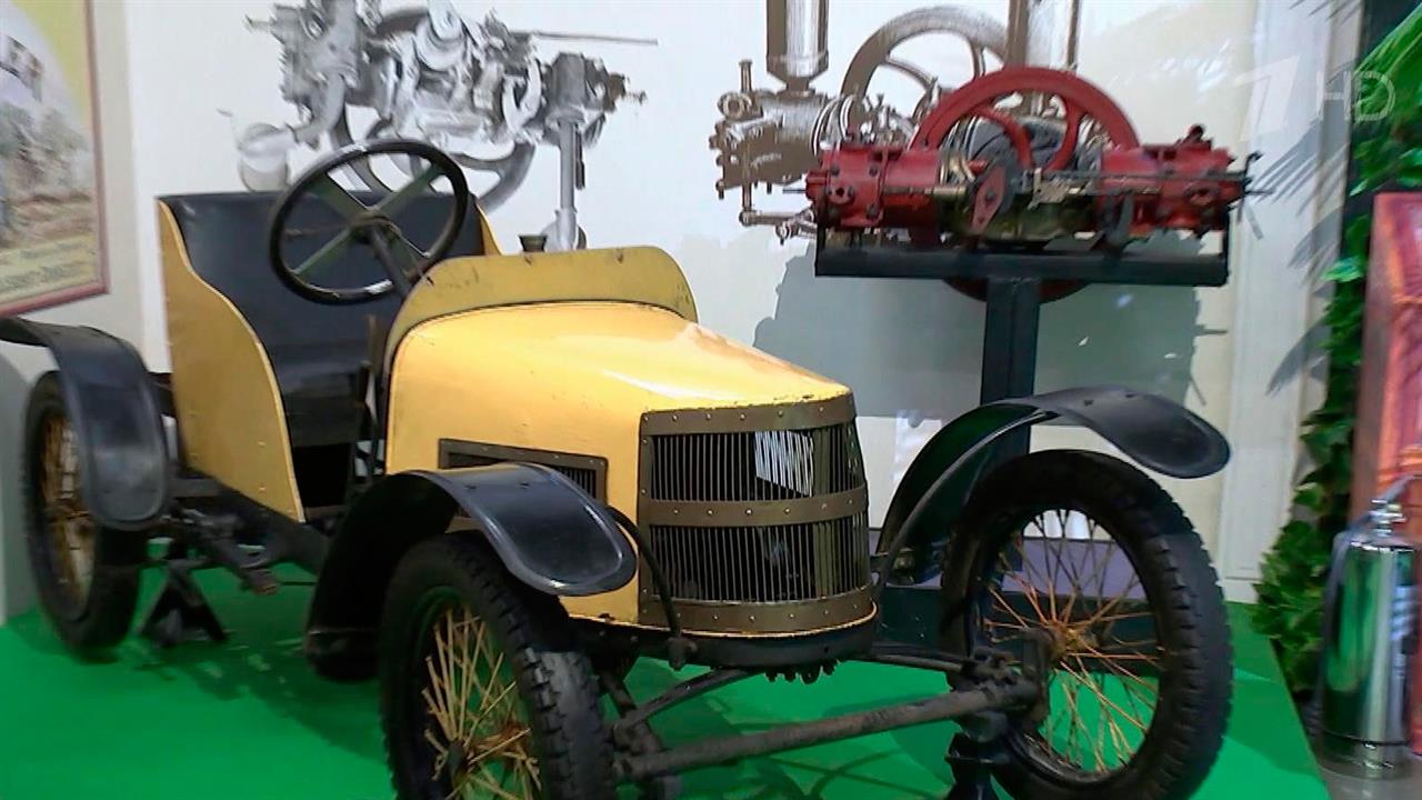 На ВДНХ открывается выставка "Первые моторы России"
