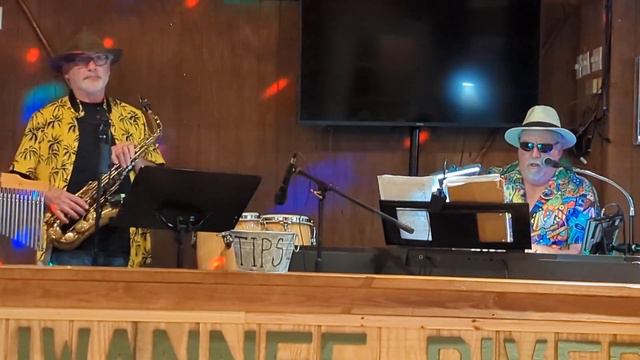 Island Swing plays "Donna Lee" and Sonnet 55 Jan.2023 смотреть онлайн