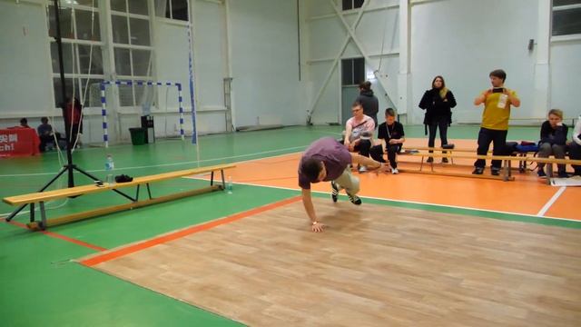 мужик vs Скеря финал 3/4 - брейкданс чемпионат г.Королев смотреть онлайн