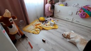 Убираюсь в детской комнате. Опять бардак!