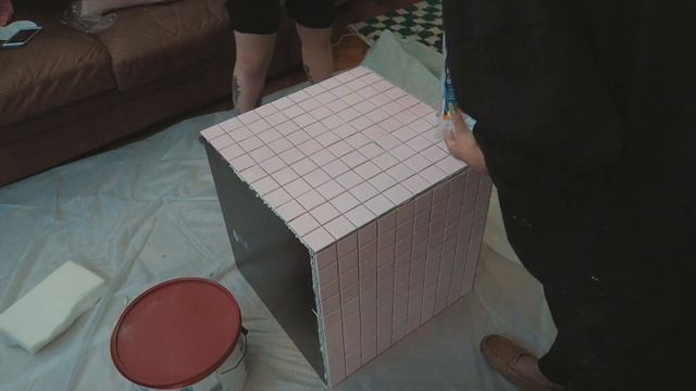 ✨ HOW TO DIY TILE CUBE TABLE ✨ (step by step tutorial) смотреть онлайн