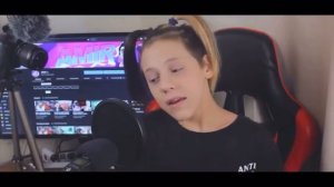 AMIR ЖИВУ ОДИН В 15 ЛЕТ ЧТО ДЕЛАЛИ С ДЕВУШКОЙ ПОД ОДЕЯЛОМ