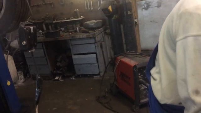 Ремонт выпускного коллектора на Шкода Фабия смотреть онлайн