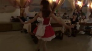 танец официантов