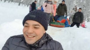 Катание на тюбингах бубликах