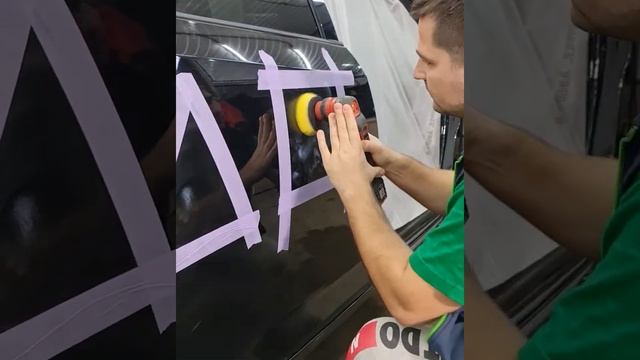 Легкая полировка авто на блеск. Без устранения глубоких царапин! Зато быстро!